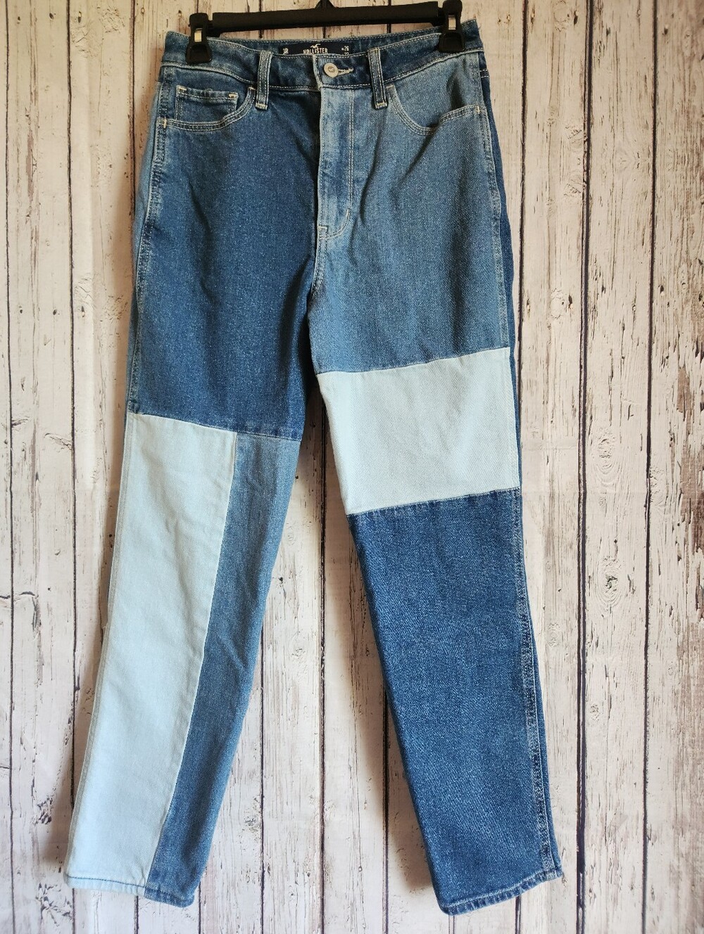Hollister Patchwork Ultra High Rise Mom Jeans Vintage Stretch Size 3R 26